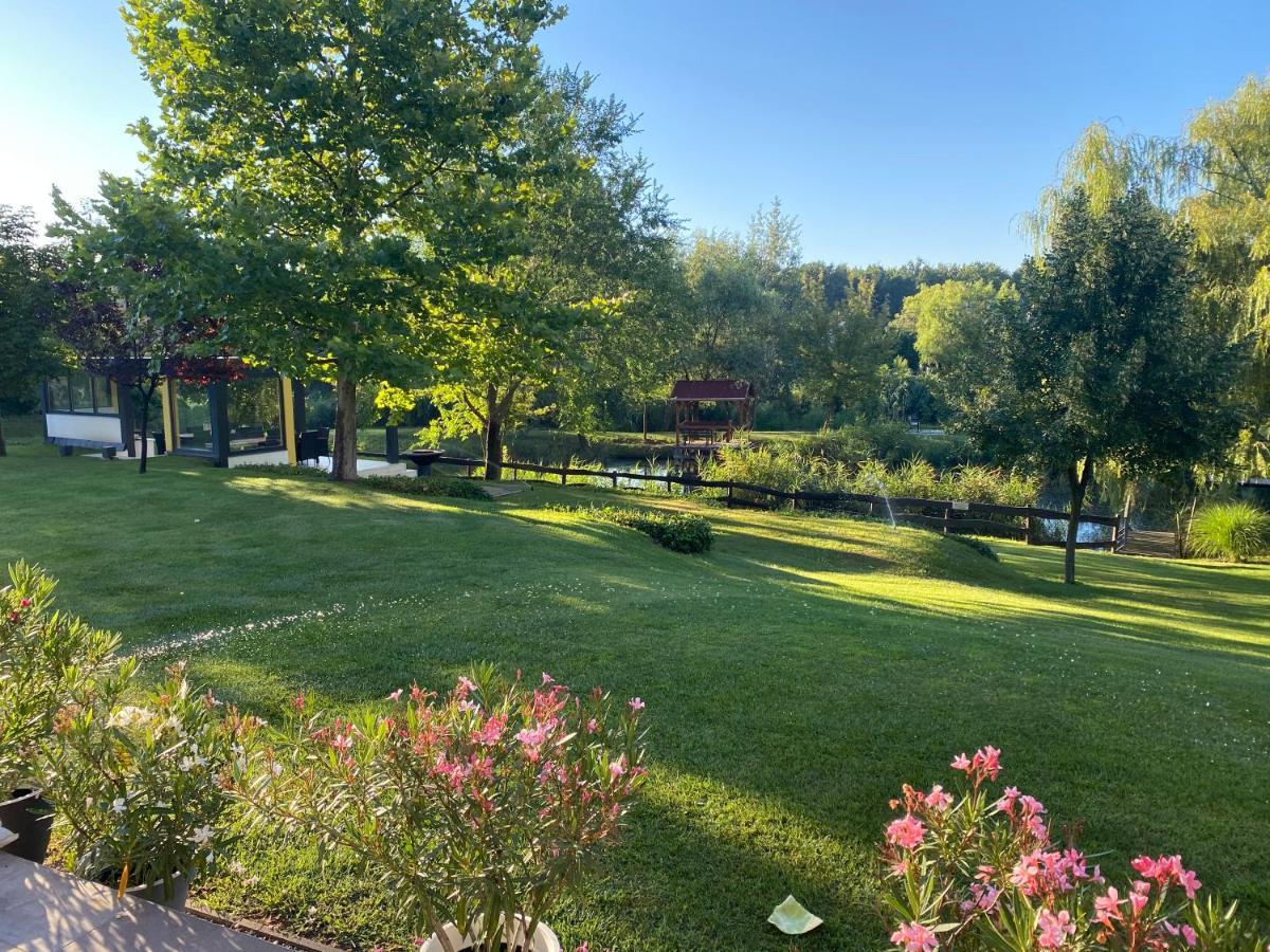 Kúria Vendégház Poroszló Exterior foto